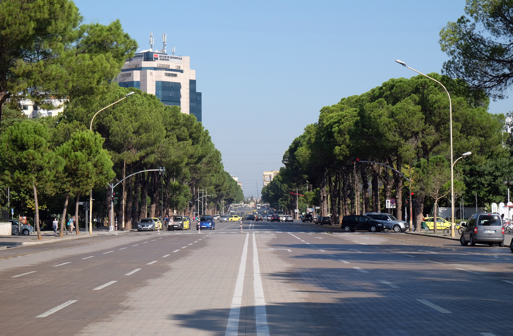 Bulevardi Deshmoret e Kombit, Tirana