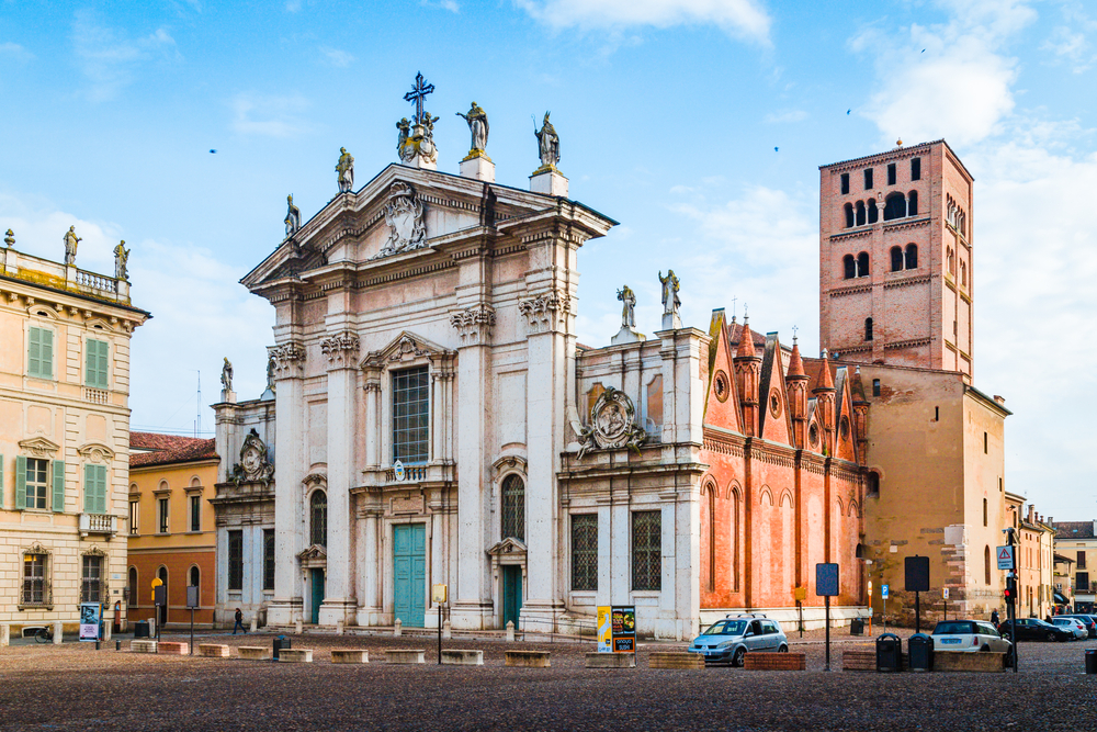 Duomo di Mantova in Piazza Sordello, Mantova