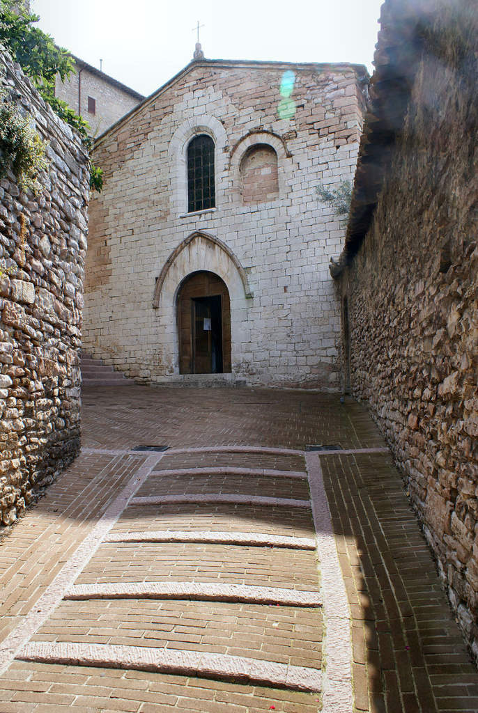 Chiesa di Santo Stefano, Assisi