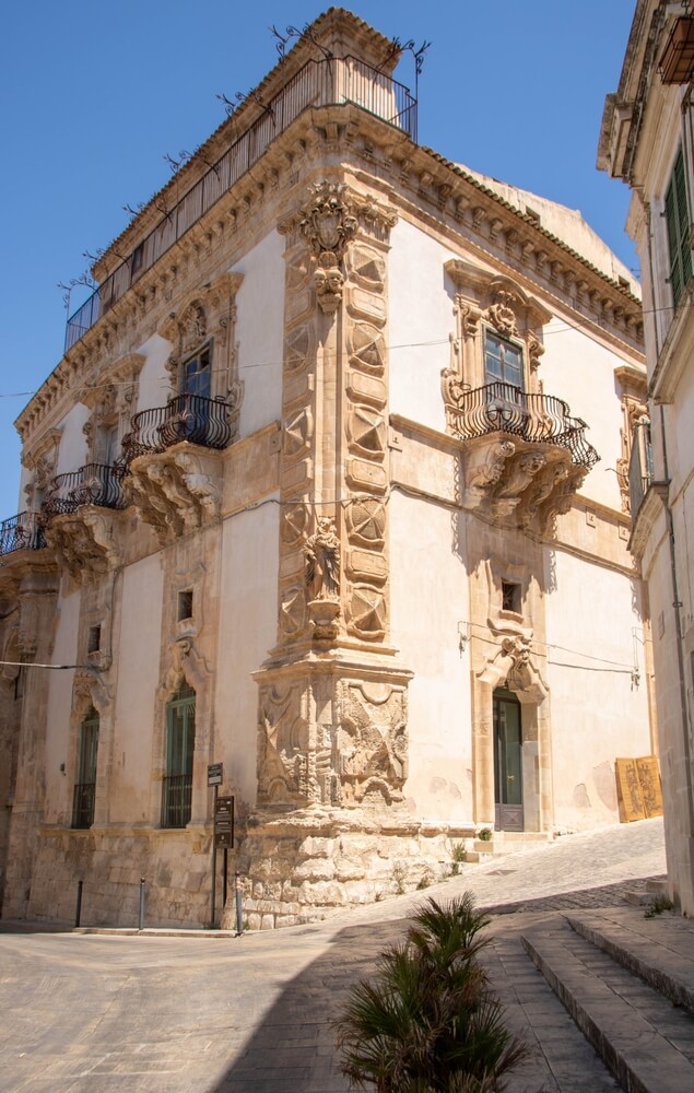 Palazzo Beneventano, Scicli