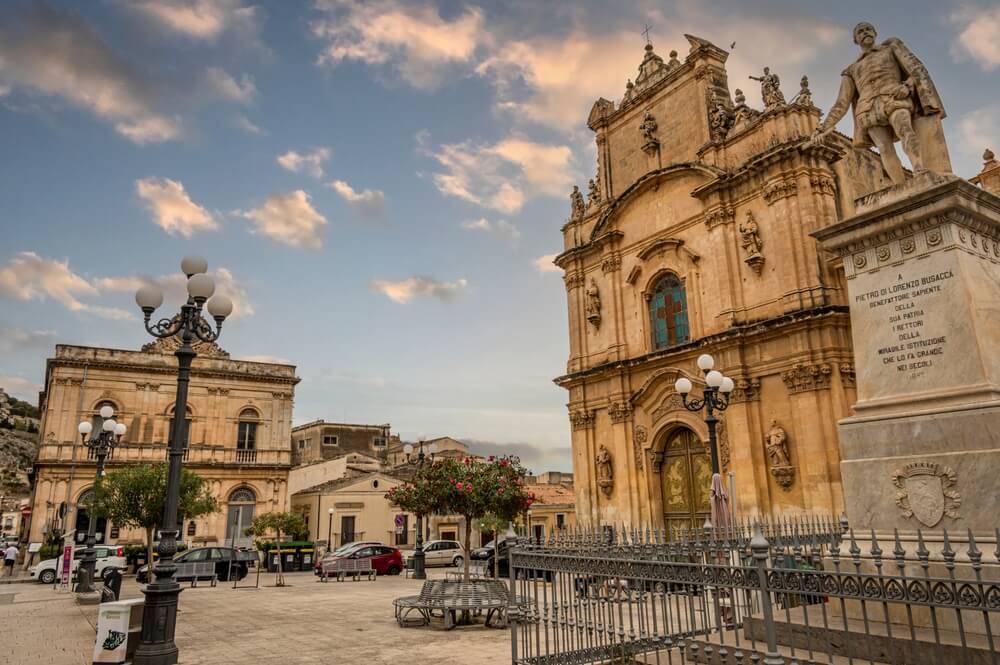 Piazza Busacca, Scicli